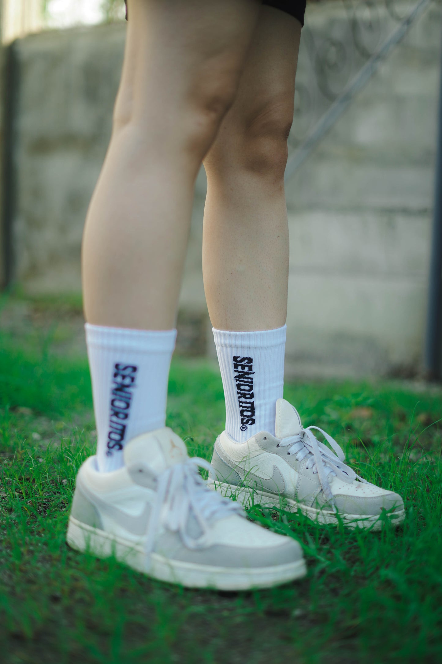 ATHLEISURE — SEMI CREW KNITTED SPORT SOCKS 01 | WHITE
