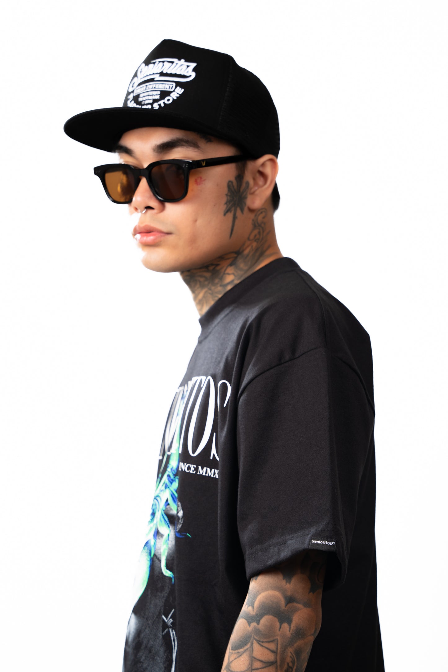 SILENT VENOM (SCORPION) TEE | BLACK