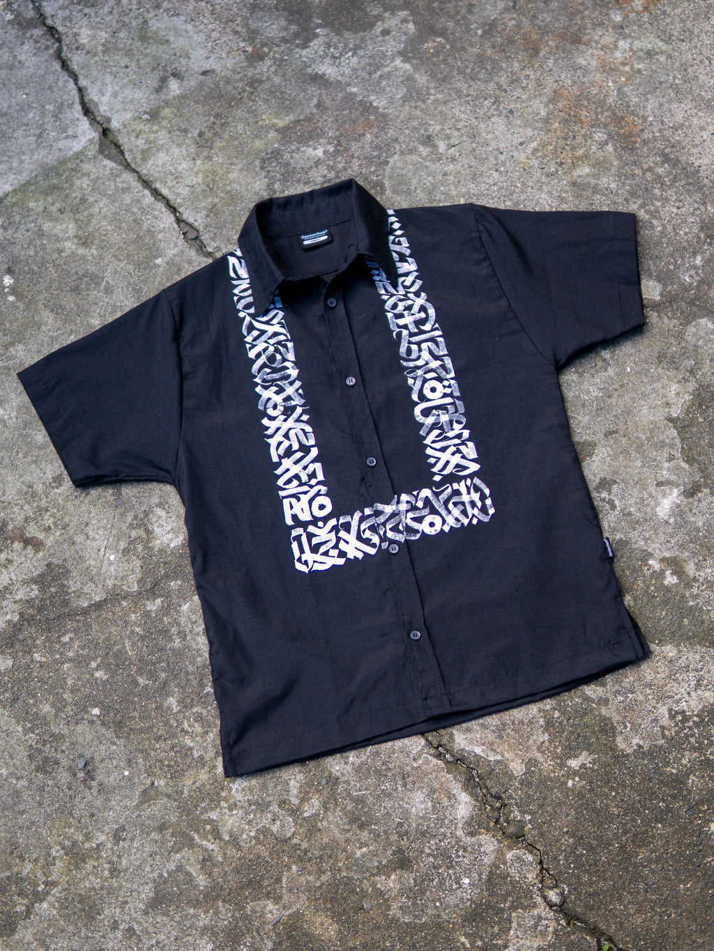 CALLIGRAFFITI BUTTON DOWN POLO 01 | MATTE BLACK