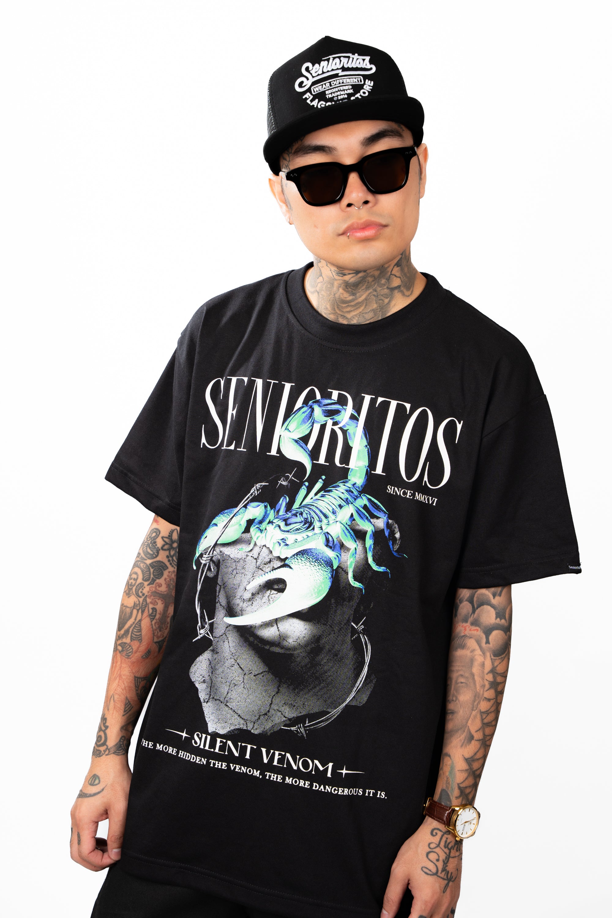 SILENT VENOM (SCORPION) TEE | BLACK