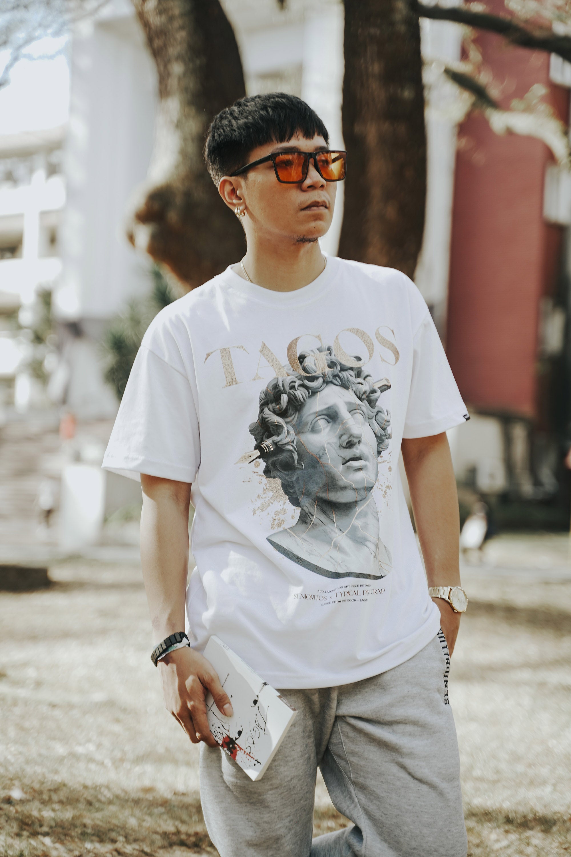 TPC TAGOS TEE | WHITE | TPCxSENIORITOS® COLLABORATION