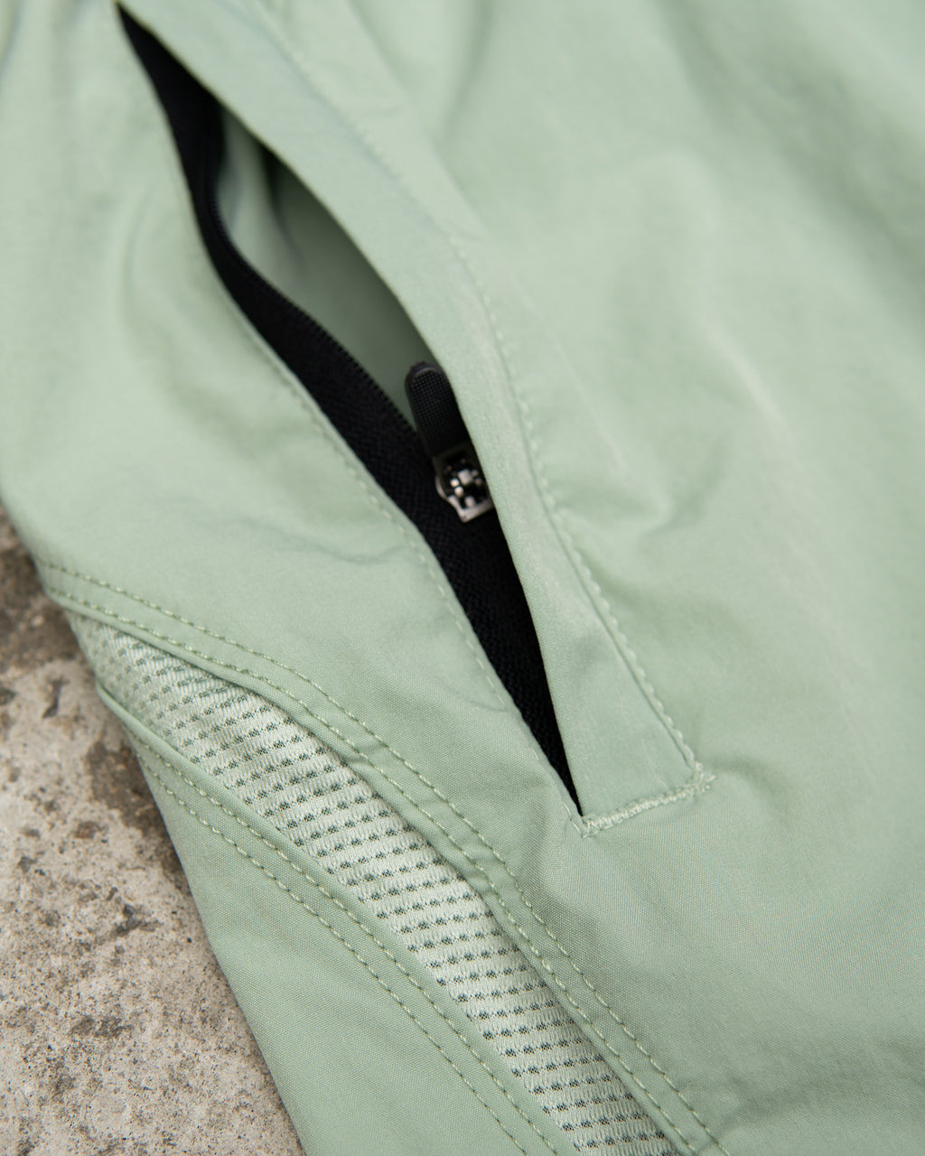 ATHLEISURE DEPT PERFORMANCE SHORT | URBAN GREEN