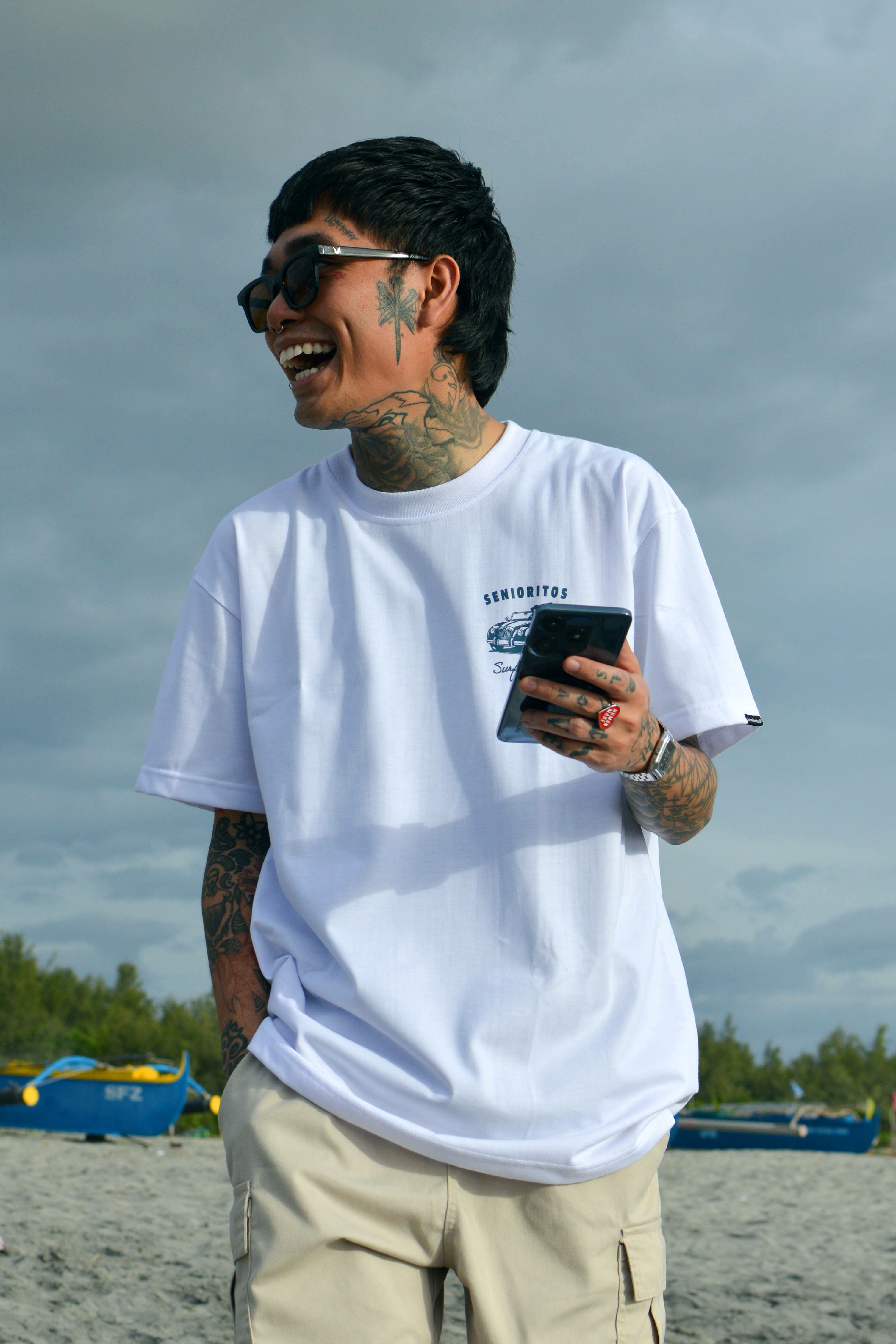 SUMMER NEVER ENDS (SURFING CLUB) TEE | WHITE