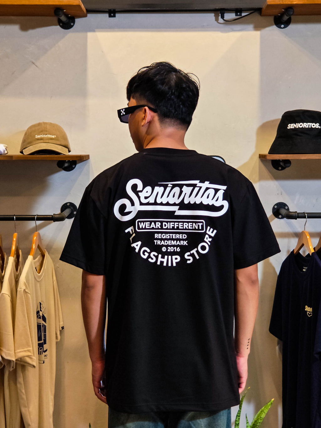 WEAR DIFFERENT TEE | BLACK